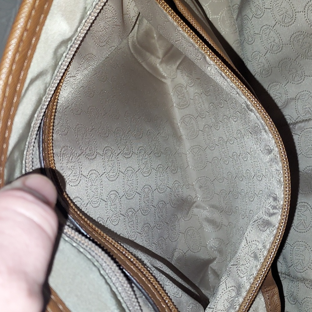 Michael Kors Kempton North/South Tote Bag - Picture 12 of 13